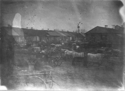 Powiększ zdjęcie: Rynek w Baranowie - 1924 rok
