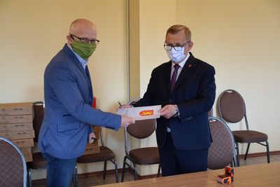 Pokaż zdjęcia 13 zestawów komputerowych dla Zespołu Szkolno-Przedszkolnego w Baranowie