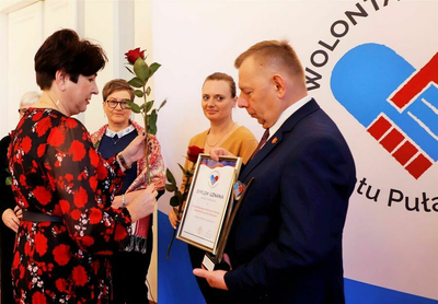 Wolontariusze uhonorowani przez starostę puławskiego 9