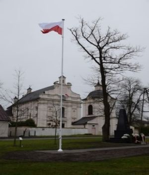 Maszt Pod biało czerwoną