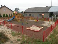 Powiększ zdjęcie: Plac zabaw w miejscowości Pogonów (1)